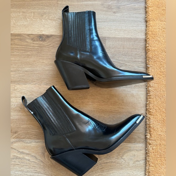 NWOT Paco Rabanne Black Chelsea Leather Boots - Picture 8 of 9